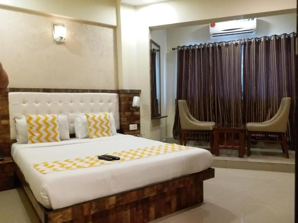 Hotel Golden Park Near Nesco Мумбаи Экстерьер фото